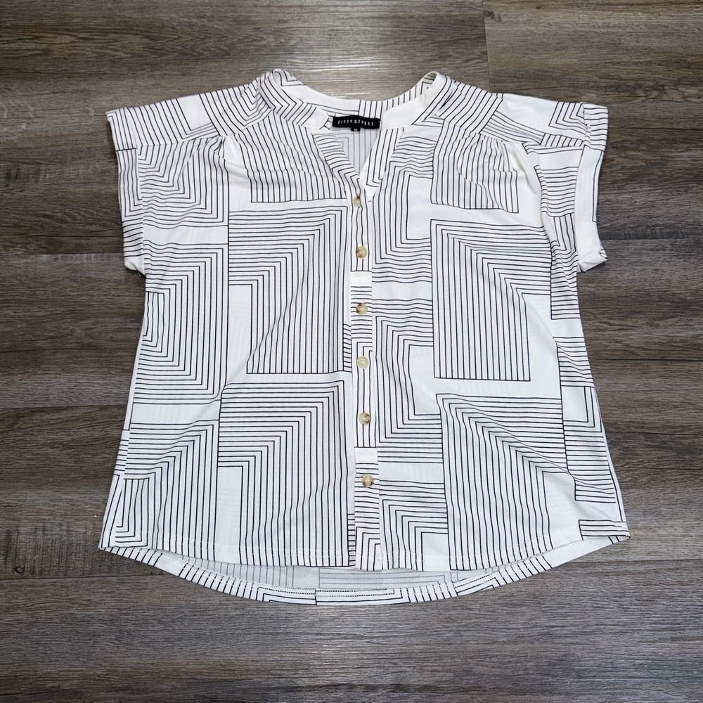 Fifty Street Brand Short-Sleeve V-Neck Button-Front Blouse Womens M Black White